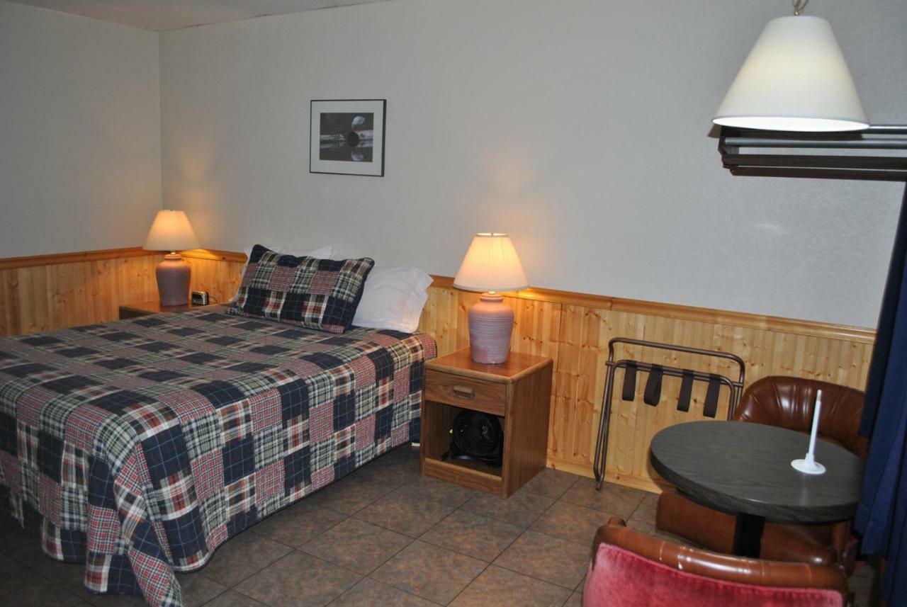 Aspen Inn Fort Klamath Екстериор снимка