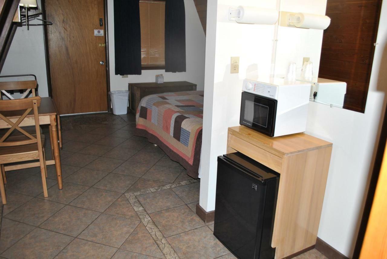 Aspen Inn Fort Klamath Екстериор снимка