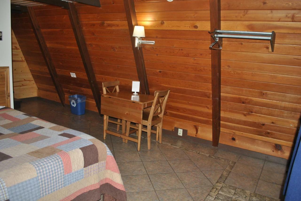 Aspen Inn Fort Klamath Екстериор снимка