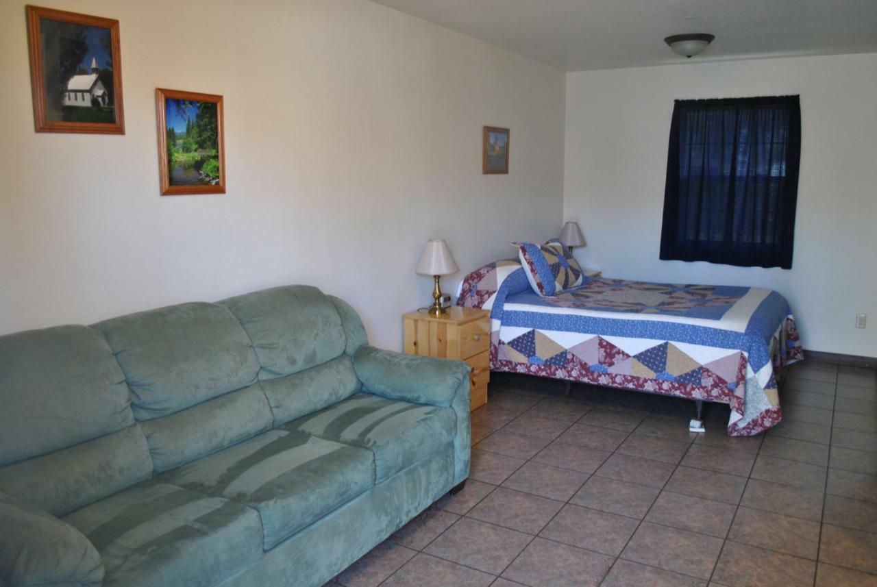 Aspen Inn Fort Klamath Екстериор снимка