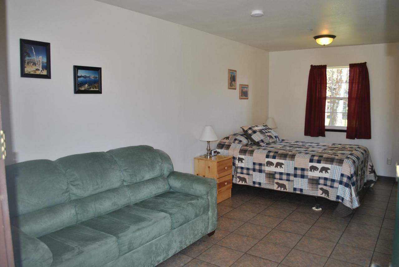 Aspen Inn Fort Klamath Екстериор снимка