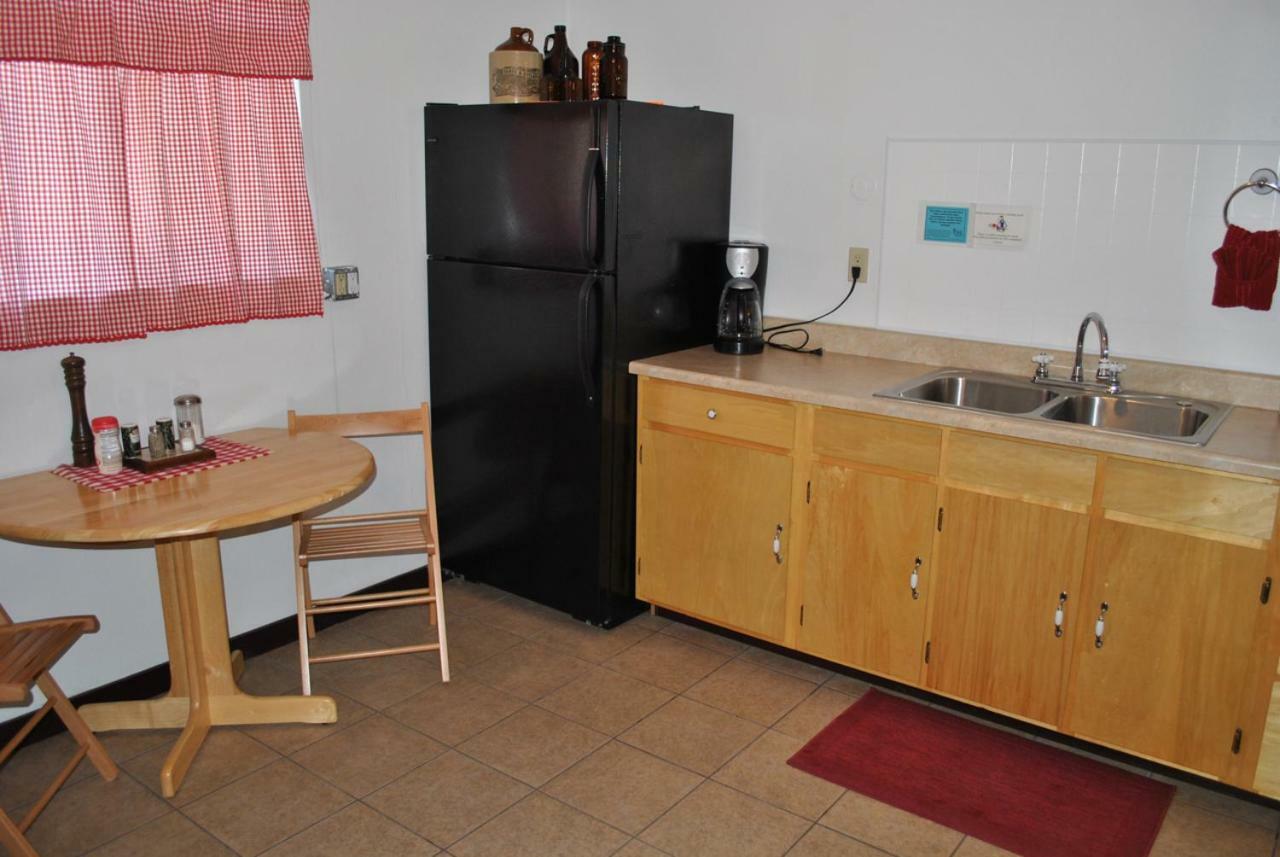 Aspen Inn Fort Klamath Екстериор снимка