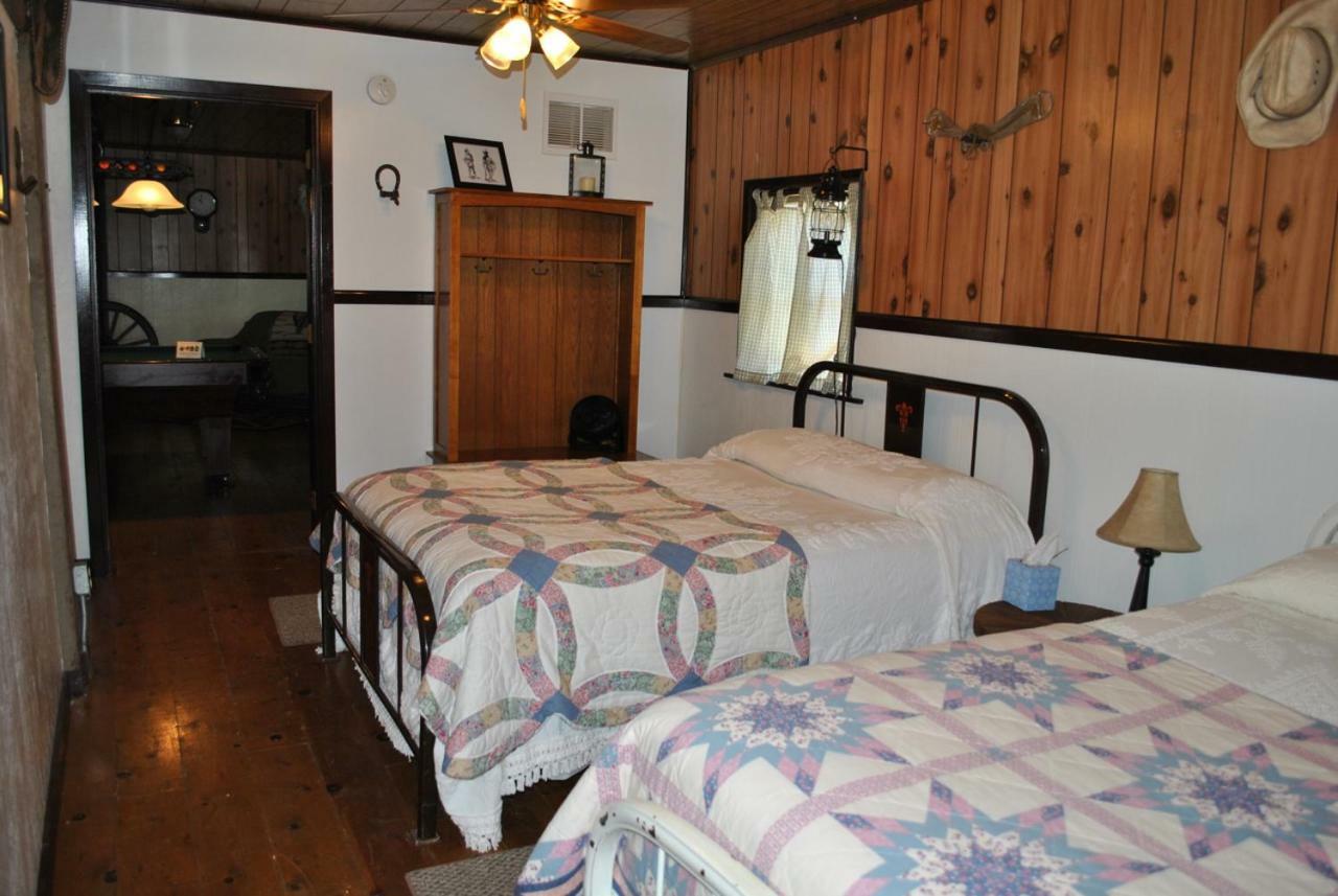 Aspen Inn Fort Klamath Екстериор снимка