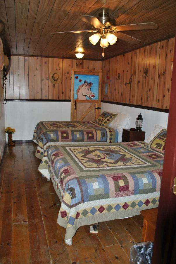 Aspen Inn Fort Klamath Екстериор снимка
