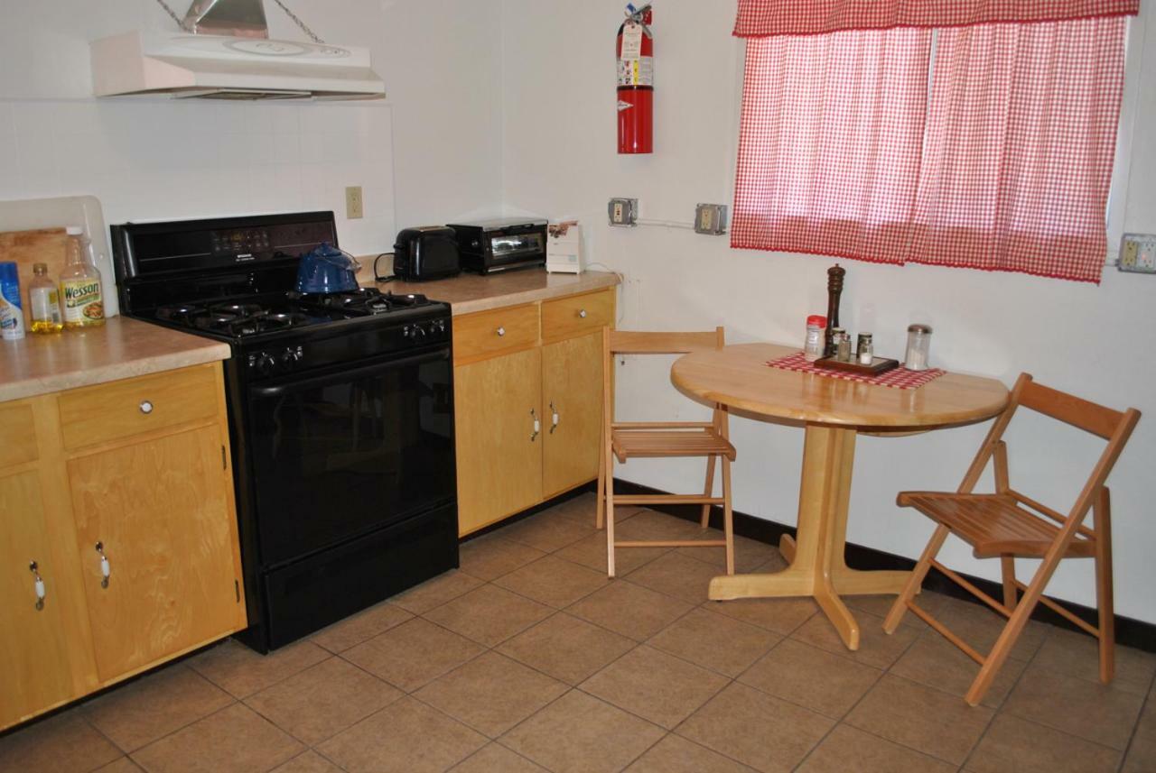 Aspen Inn Fort Klamath Екстериор снимка